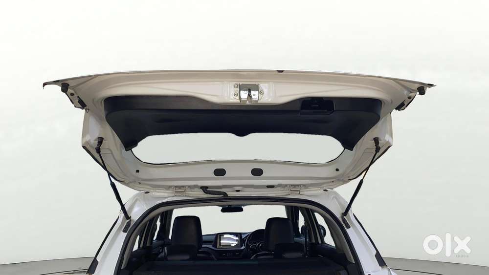 Maruti Suzuki Vitara Brezza 1.5 Vxi, 2023, Petrol