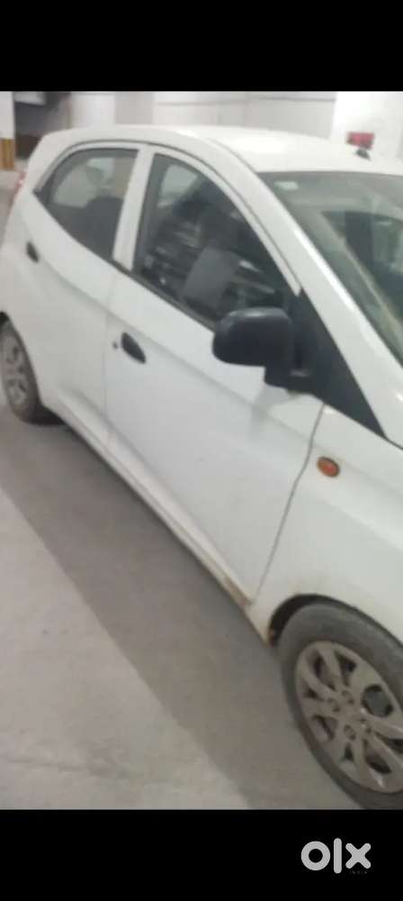 Hyundai Eon Magna 2016 Petrol 120000 Km
