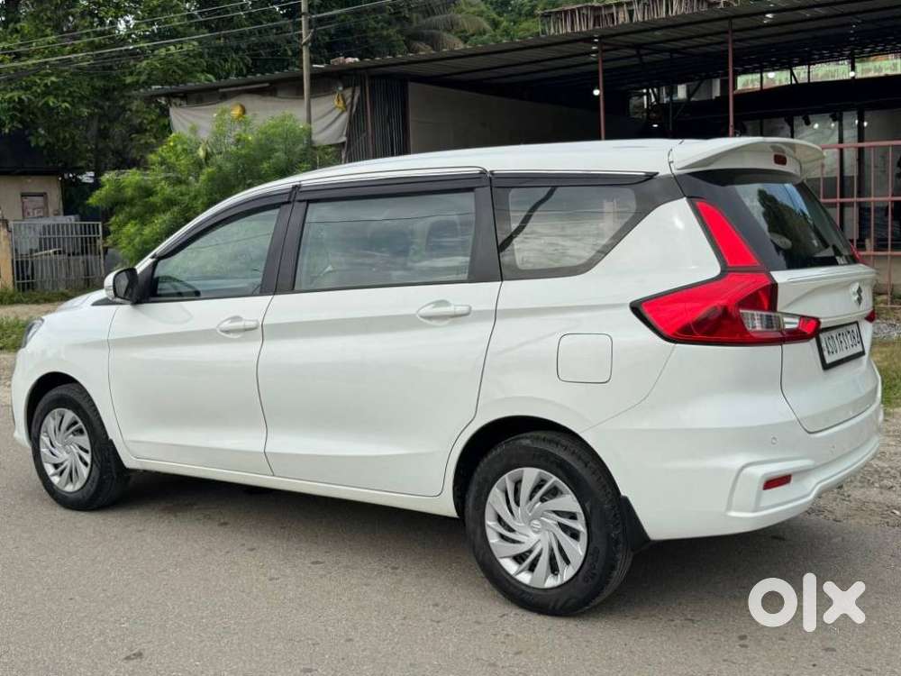 Maruti Suzuki Ertiga Vxi Shvs, 2023, Petrol