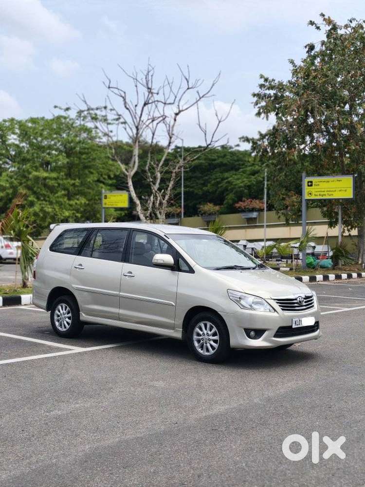 Toyota Innova 2.0 Gx 8 Seater, 2012, Diesel