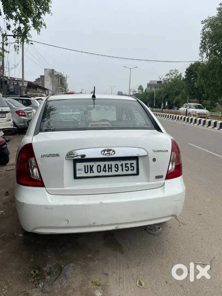 Hyundai Verna 2010 Diesel 100000 Km Driven