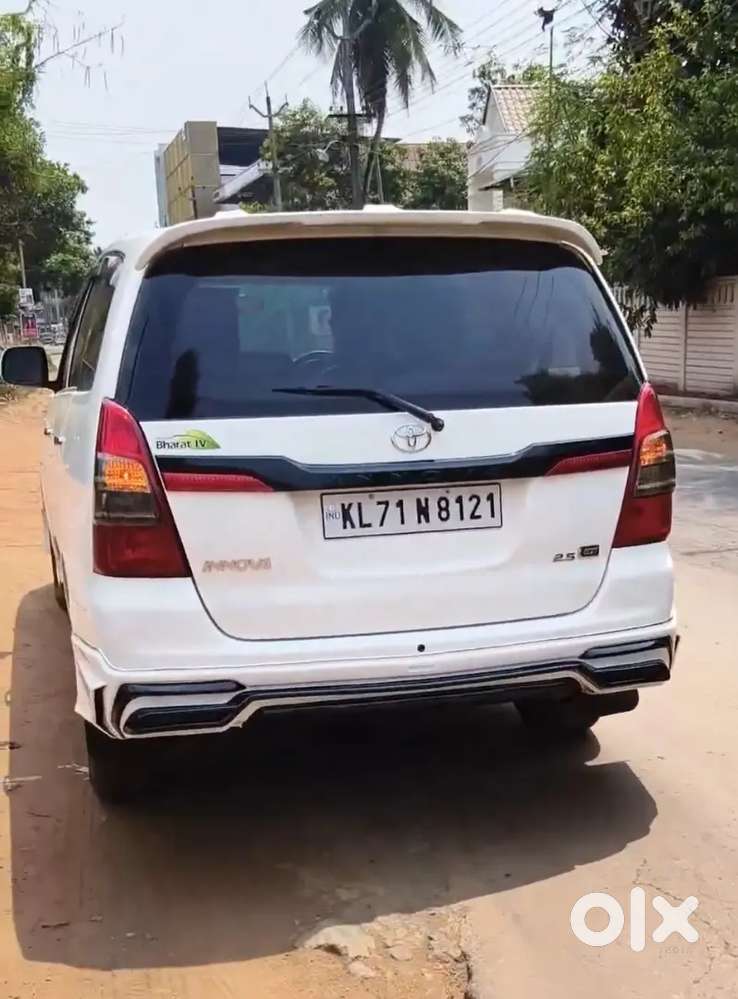 Toyota Innova 2014