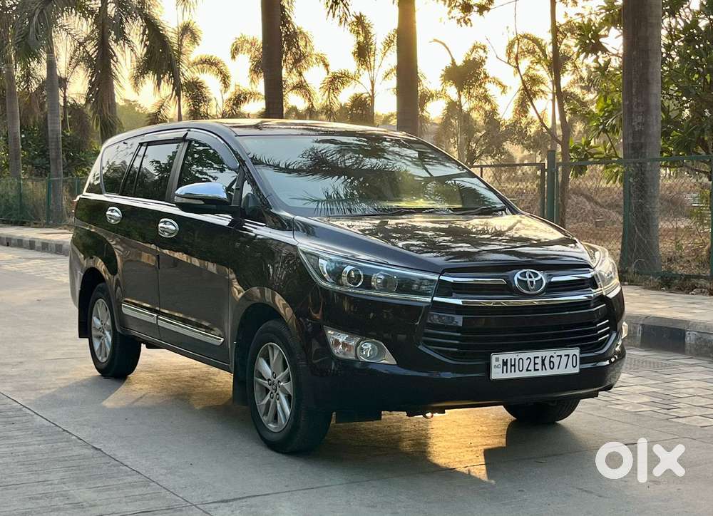 Toyota Innova Crysta 2.8 Zx At 7 Seater, 2017, Diesel