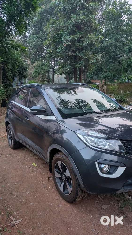 2018 Tata Nexon Xz+ Petrol | First Owner | 5.40lakh