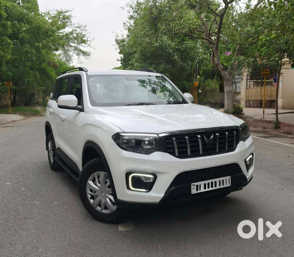 Mahindra Scorpio-n 2.0 Z2 Petrol Mt 7 Str, 2025, Petrol