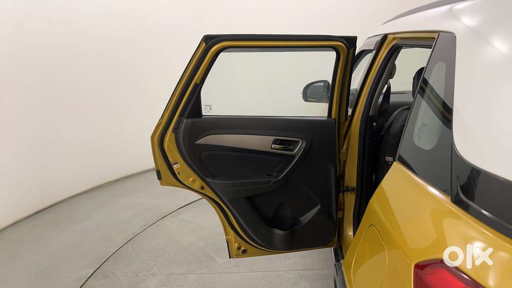 Maruti Suzuki Vitara Brezza Zdi+ Dual Tone Mt, 2017, Diesel