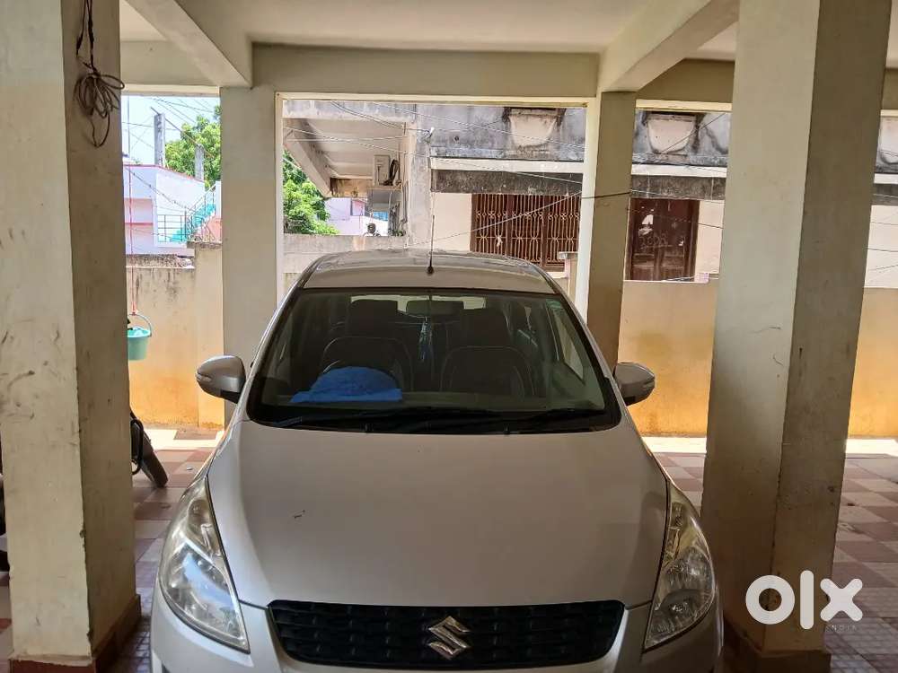 Maruti Suzuki Ertiga 2015 Diesel 104000 Km Driven