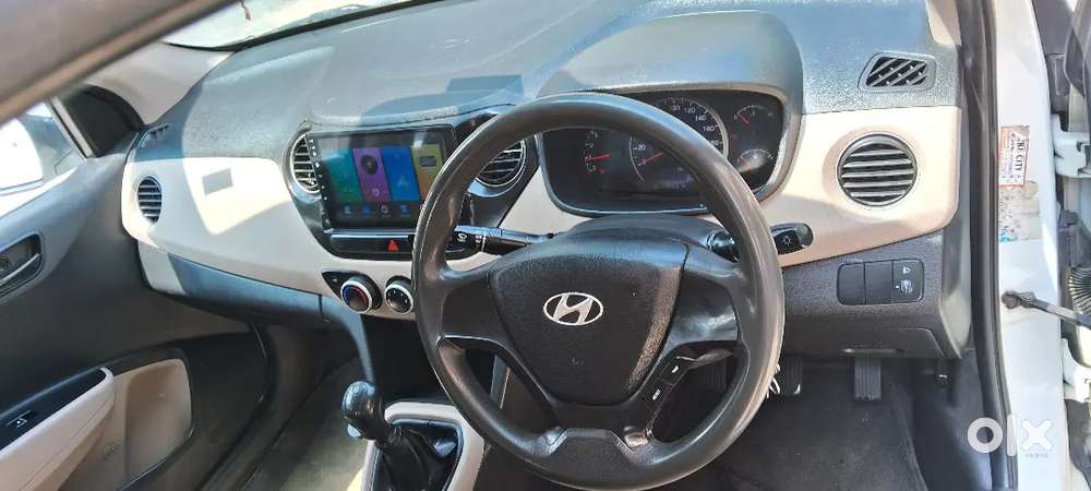 Ac,tv,reverse Camera ,power Windows, Power Stayring ,center Lock