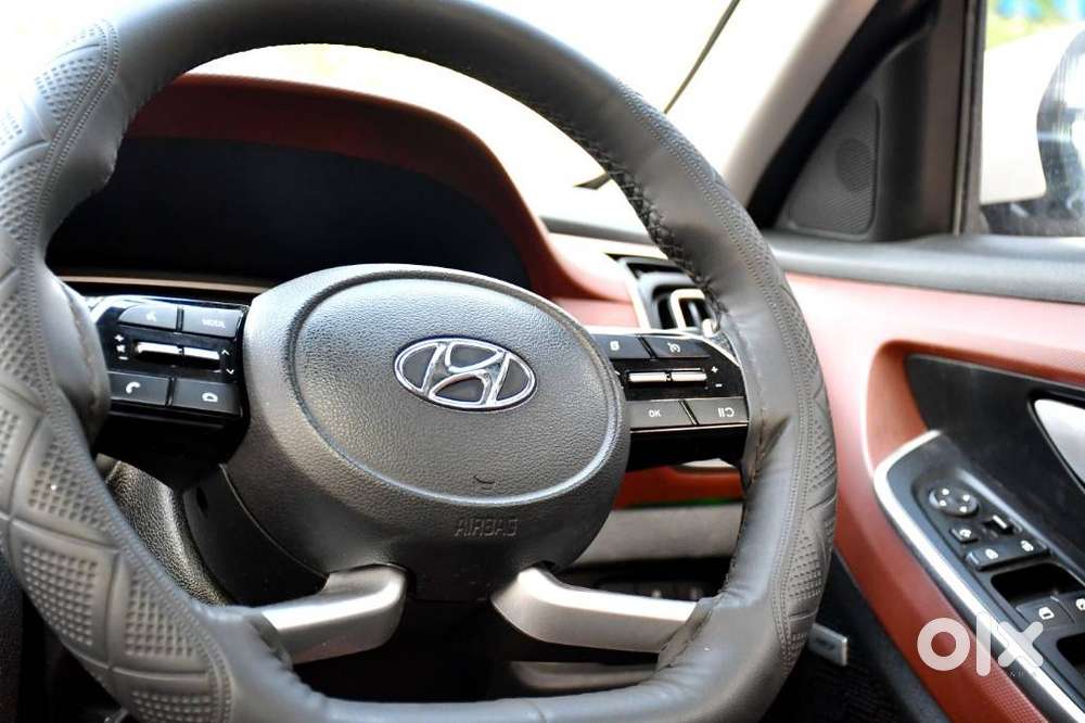 Hyundai Alcazar 2.0 Platinum (o) Petrol At 7 Str, 2023, Petrol