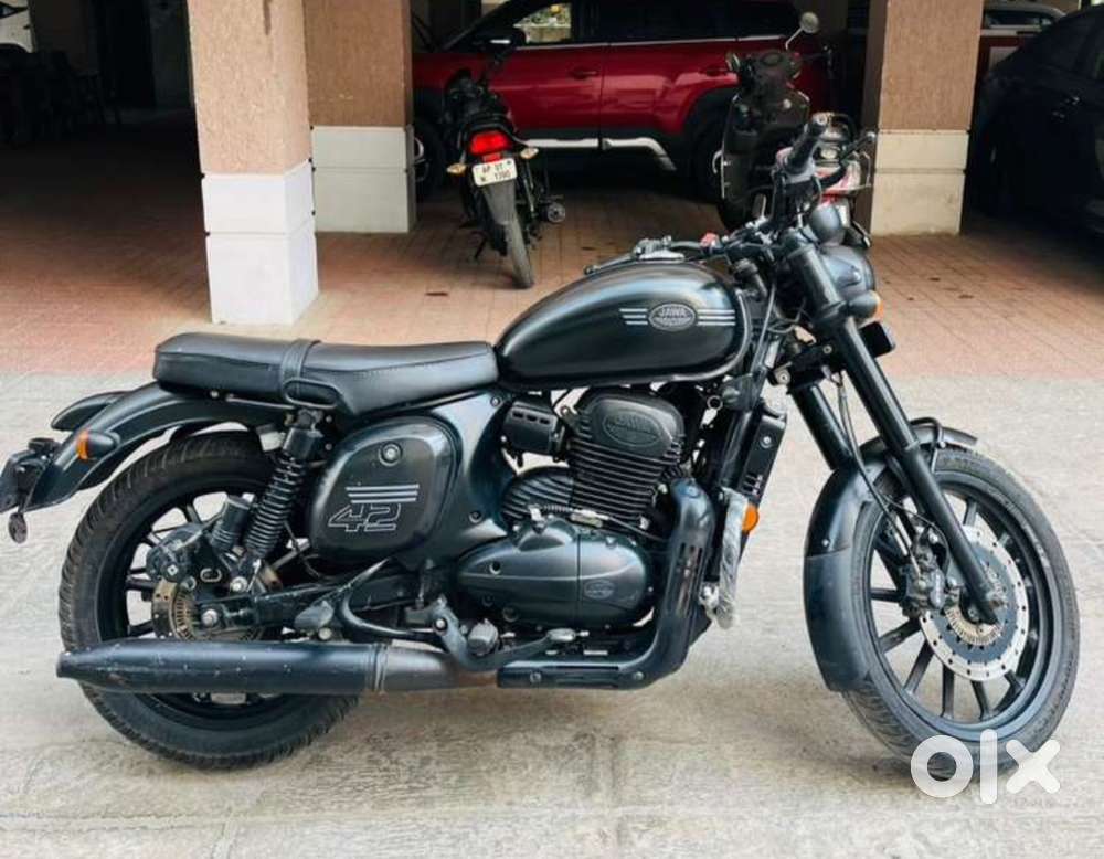 Jawa 42 2023 Petrol