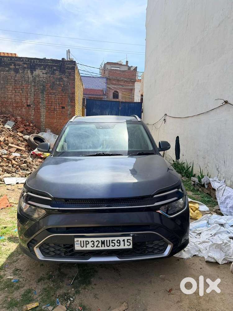 Kia Carens 2022 Petrol Well Maintained