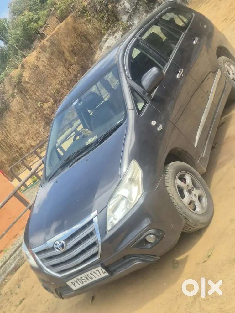 Toyota Innova 2016 Diesel 175000 Km Driven