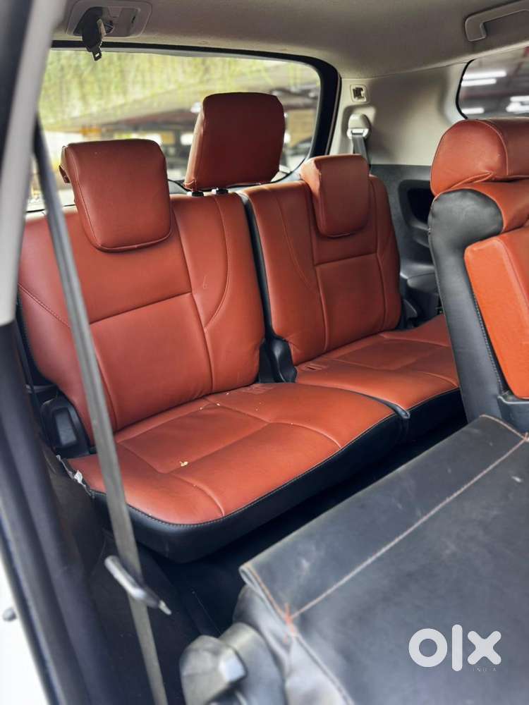 Toyota Innova Crysta