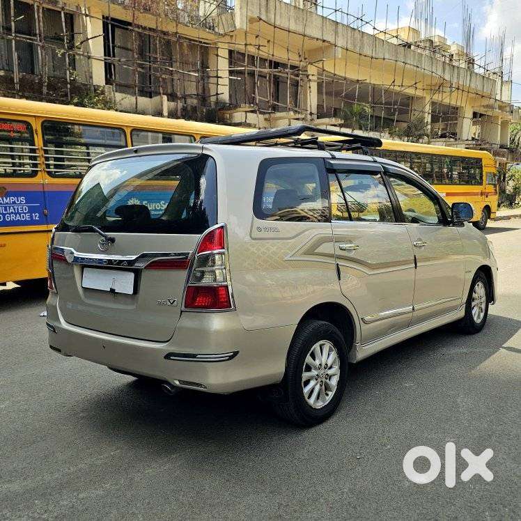 Toyota Innova 2004-2011 2.5 V Diesel 8-seater, 2014, Diesel