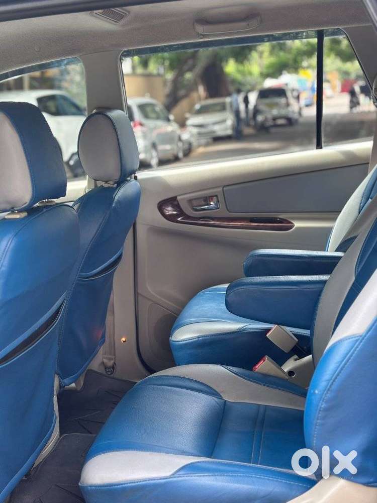 Toyota Innova 2.5 V 7 Str, 2014, Diesel