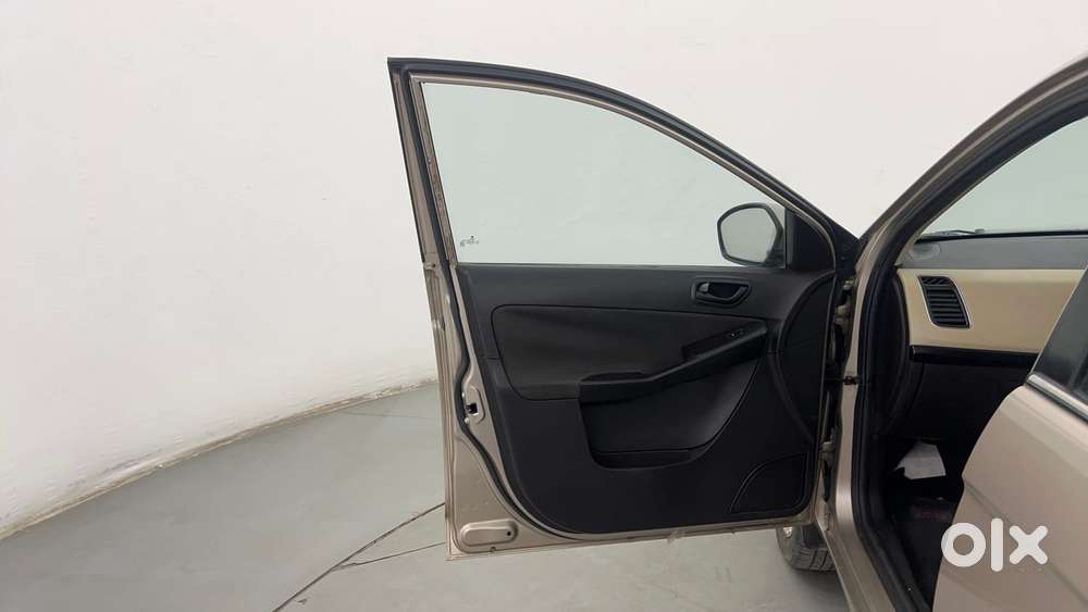 Tata Zest Revotron 1.2t Xms, 2014, Petrol