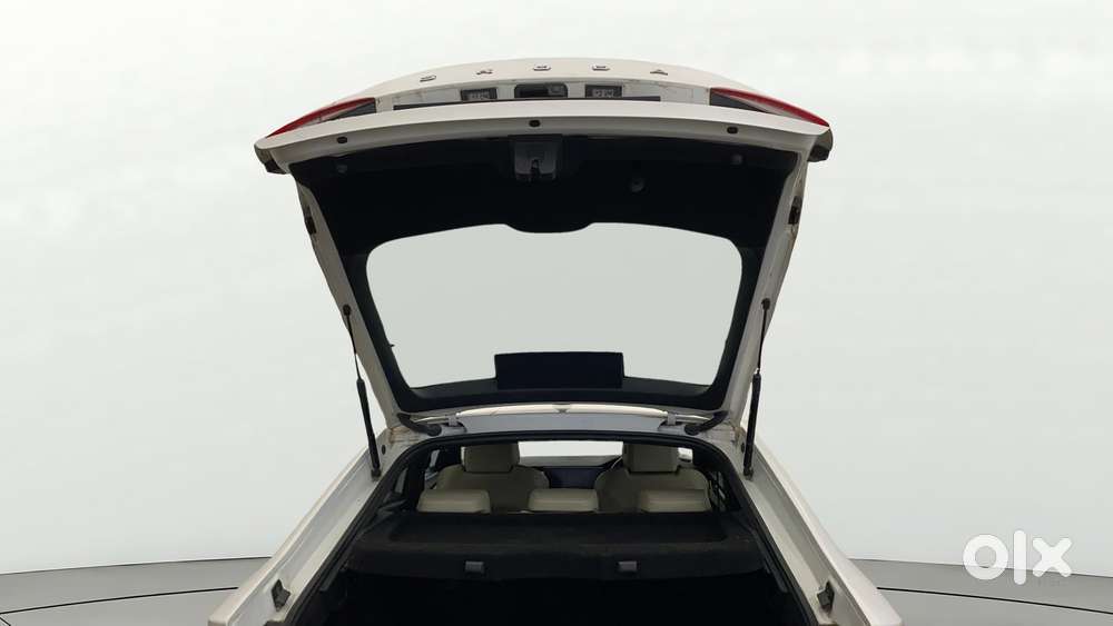 Skoda Octavia 2.0 Style Tsi At, 2022, Petrol