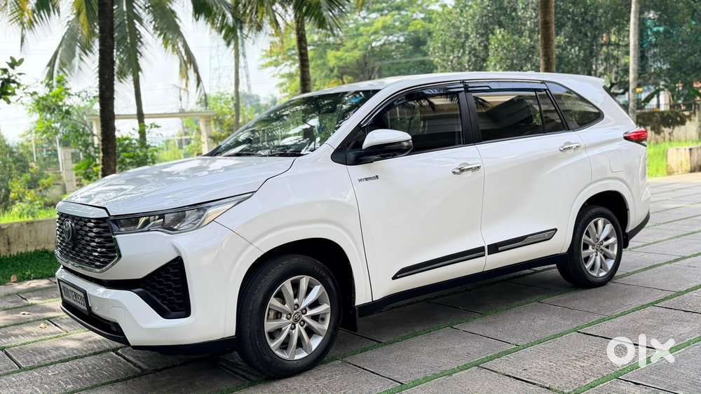 Toyota Innova Hycross 2.0 Vx Hybrid 7 Str, 2024, Petrol
