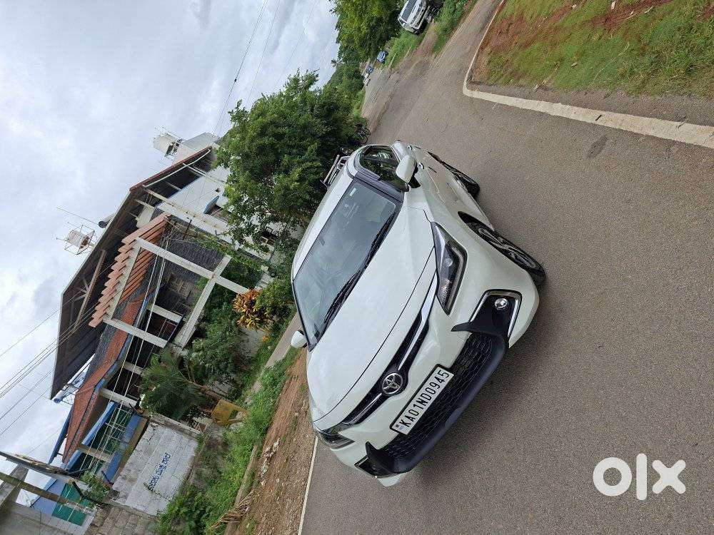 Toyota Glanza 1.2 V, 2024, Petrol