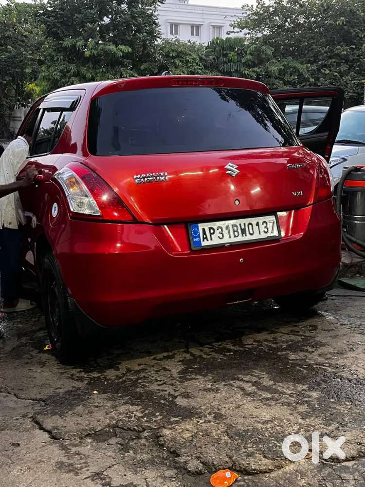 Maruti Suzuki Swift 2012