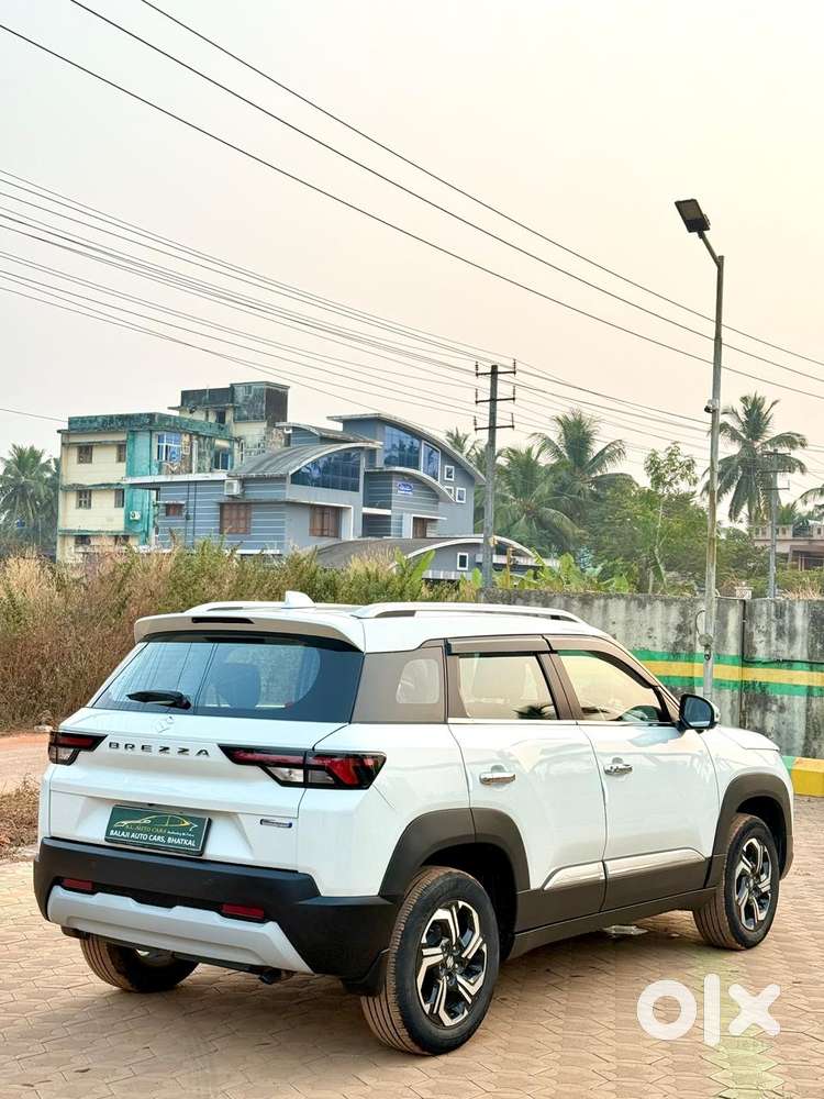 Maruti Suzuki Brezza 1.5 Zxi Plus Smart Hybrid, 2024, Petrol