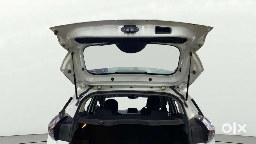 Tata Nexon 1.2 Revotron Xza Plus, 2022, Petrol