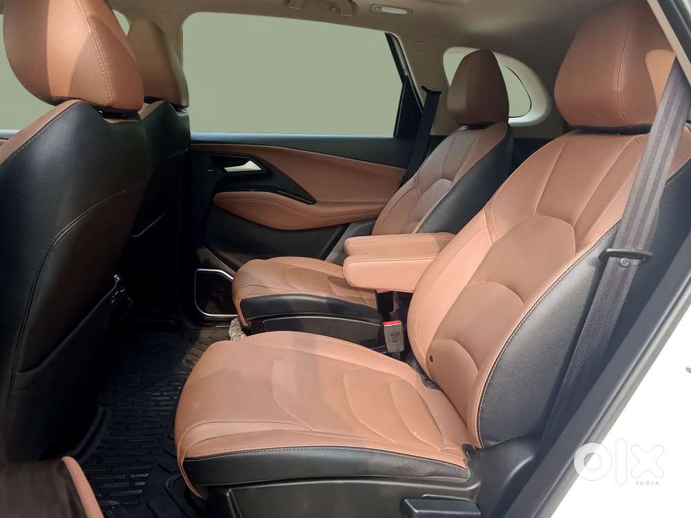 Mg Hector Plus Sharp Pro 1.5 Turbo Petrol Cvt 6 Str, 2024, Petrol