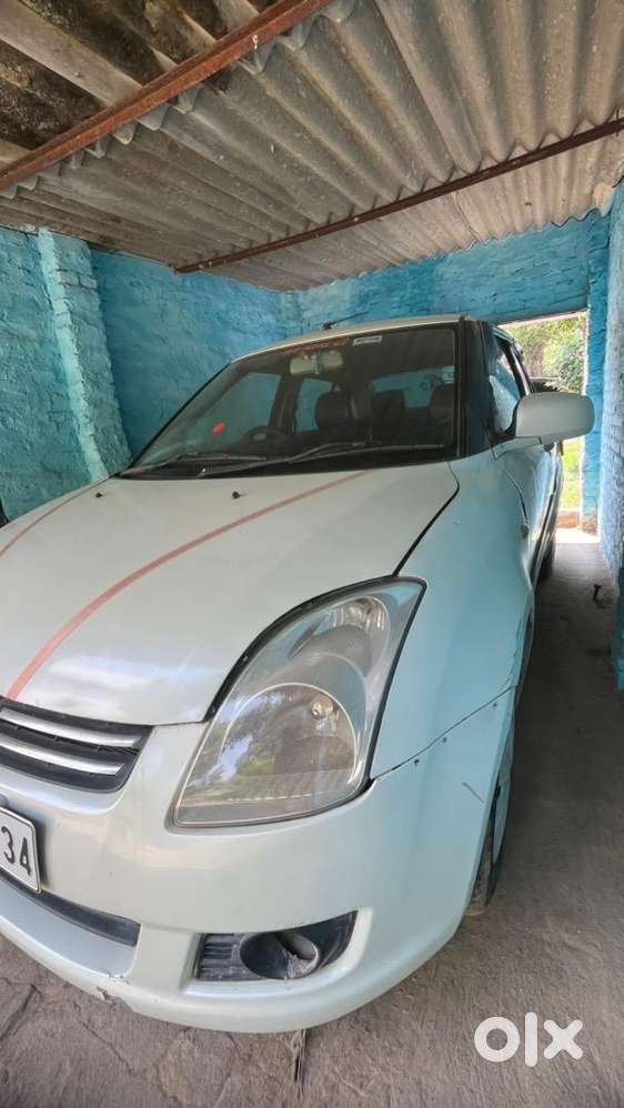 Maruti Suzuki Swift Dzire 2010 Petrol Well Maintained