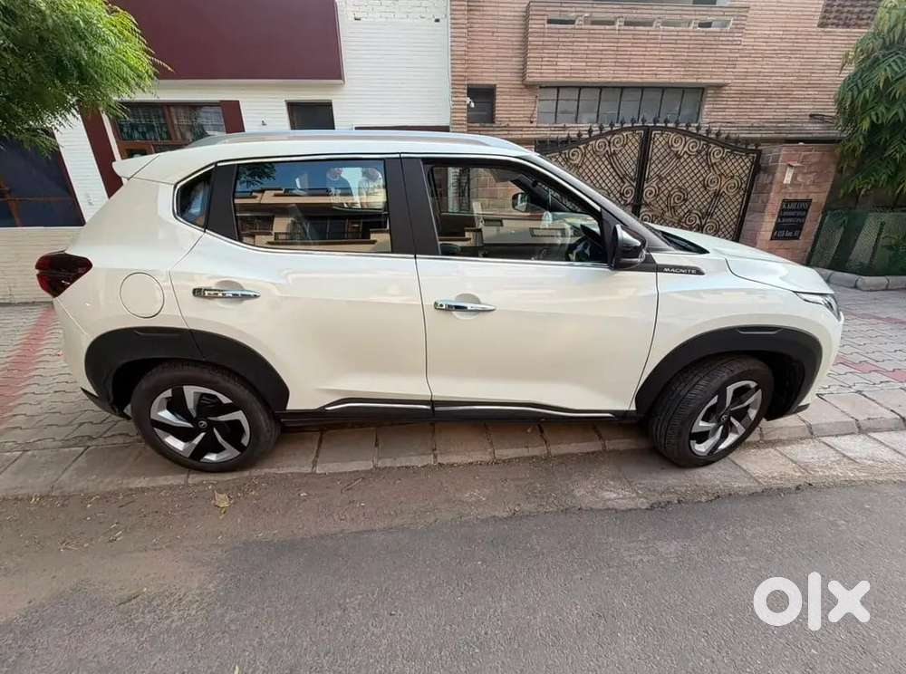 Nissan Magnite Automatic 2026