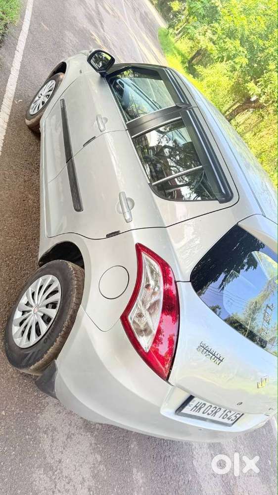 Maruti Suzuki Swift 1.2 Vxi (o), 2014, Petrol