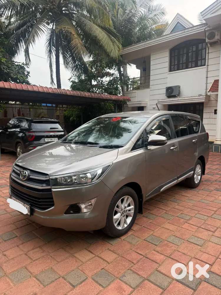 Toyota Innova Crysta 2019