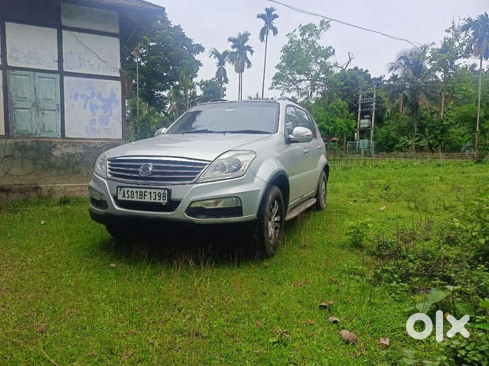 Mahindra Rexton Diesel 2015