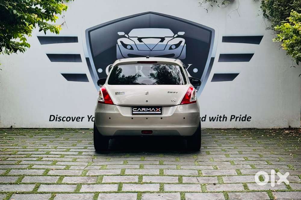 Maruti Suzuki Swift Vxi Optional, 2013, Petrol