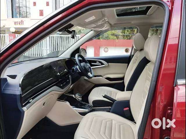 2022 Kia Carens