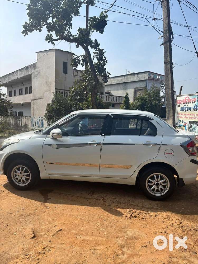 Maruti Suzuki Dzire 2016 Petrol Well Maintained