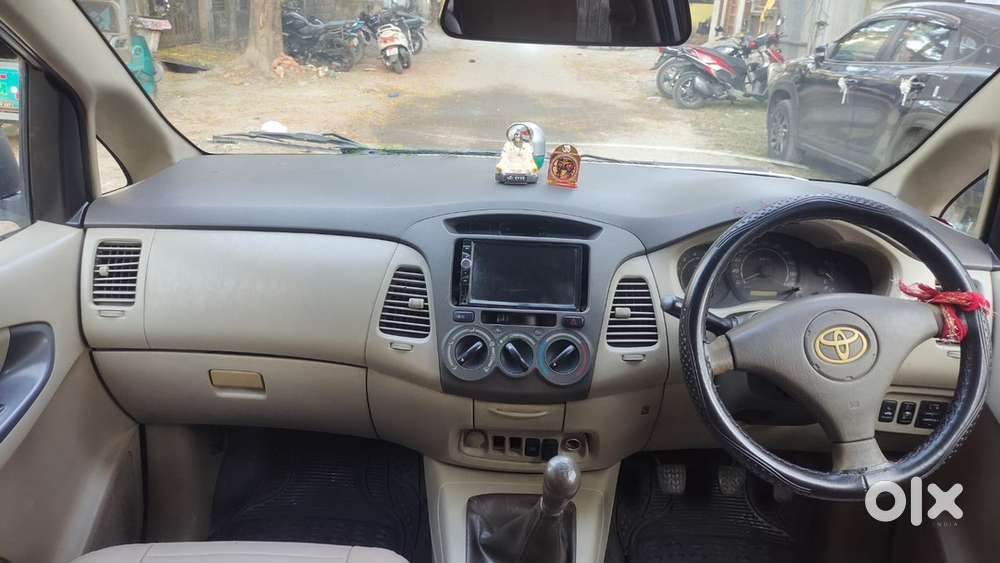 Toyota Innova 2011 Diesel 53000 Km Driven