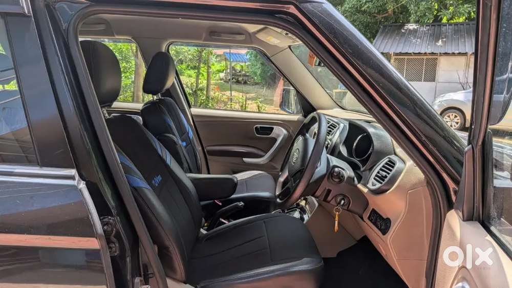 Mahindra Tuv 300 10 Diesel Amt
