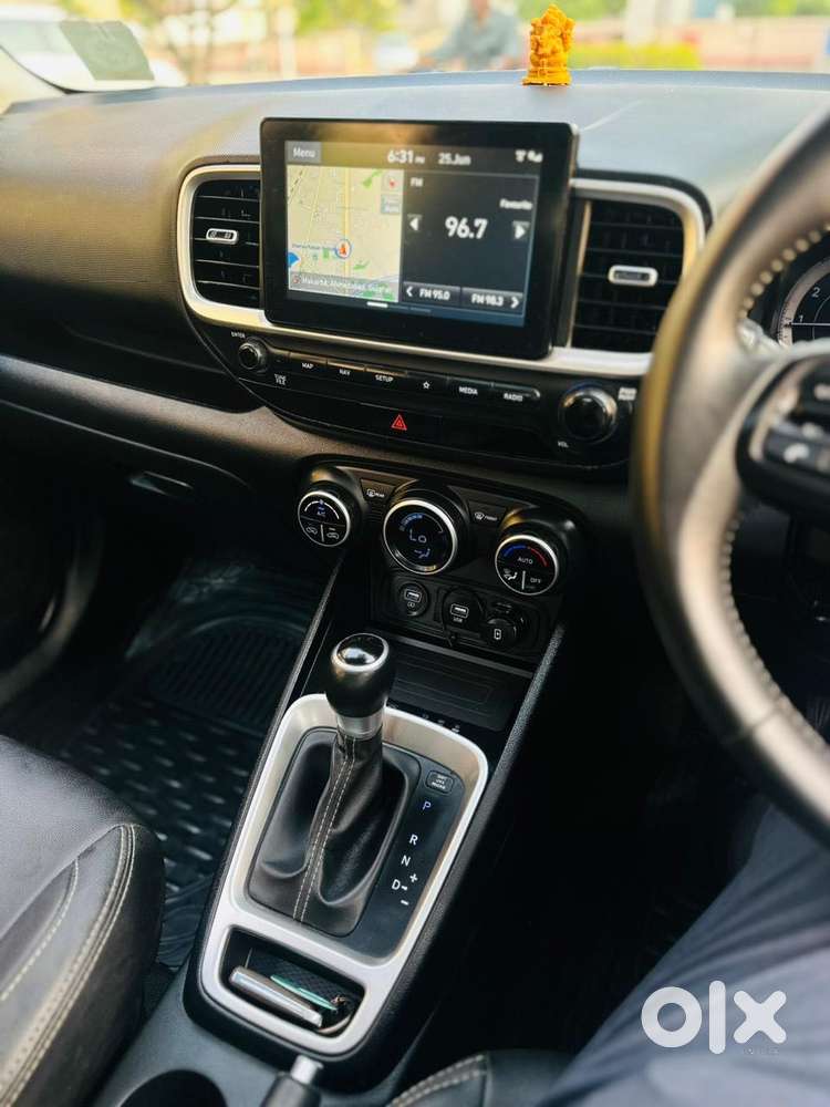 Hyundai Venue 1.0 Sx (o) Turbo Dct, 2019, Petrol