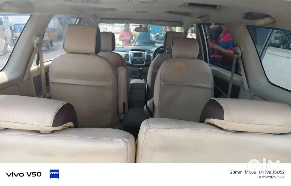 Toyota Innova 2014 Diesel 155000 Km Driven