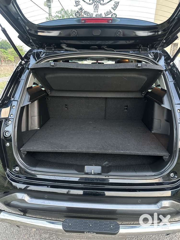 Maruti Suzuki Grand Vitara 1.5 Alpha Plus Intelligent Hybrid Ecvt, 2..