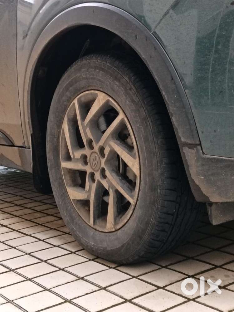 Mahindra Xuv300 W8 Option Diesel, 2023, Diesel