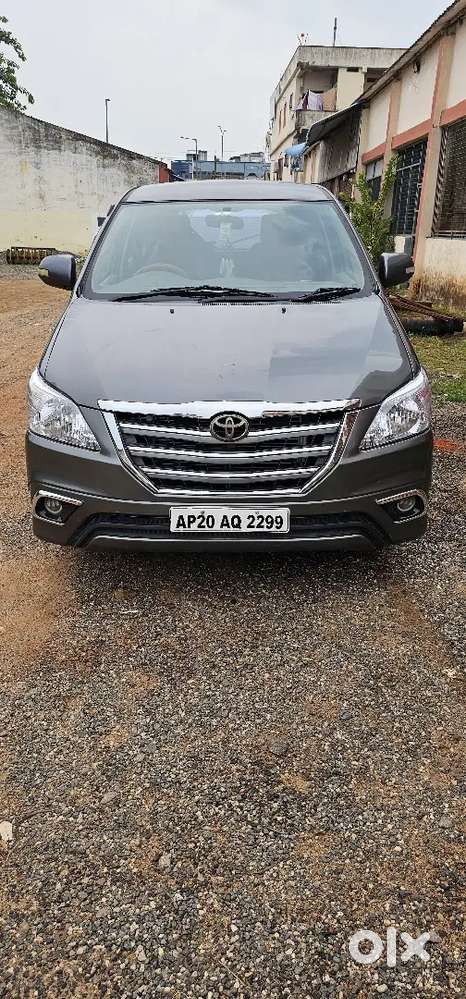 Toyota Innova 2012 Diesel Well Maintained