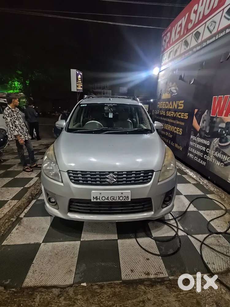 Maruti Suzuki Ertiga 2014 December Diesel Well Maintained