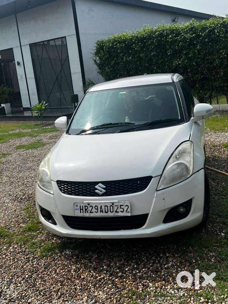 Maruti Suzuki Swift 2012 Cng & Hybrids 131000 Km Driven