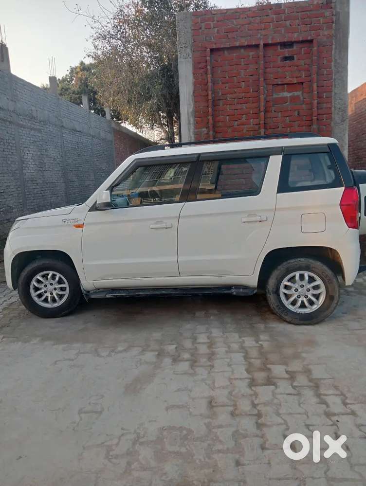 Mahindra Tuv 300 T8