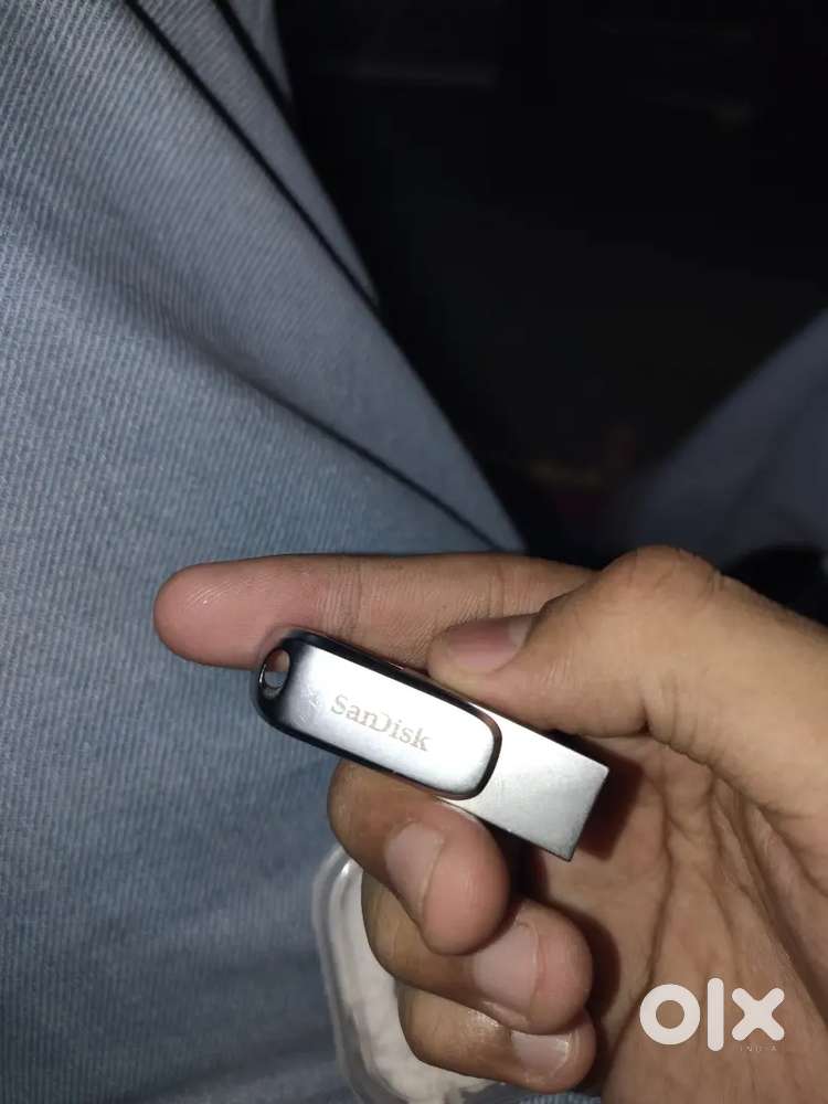 SanDisk ( Storage 128GB)