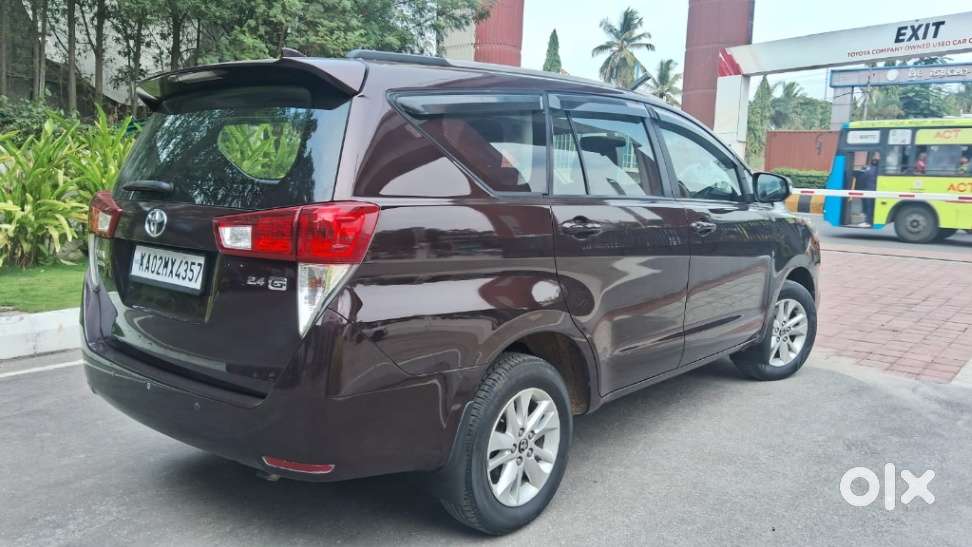 Toyota Innova Crysta 2.4 G Mt 7 Str, 2016, Diesel
