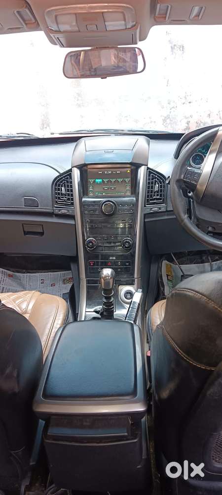 Mahindra Xuv500 2.2 W10 Sportz Edition Mt, 2019