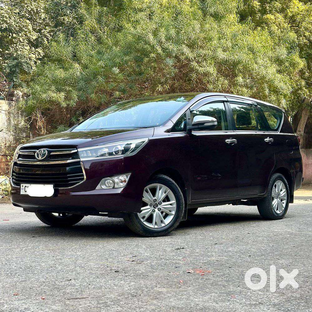 Toyota Innova Crysta 2.8z Automatic, 2016, Diesel