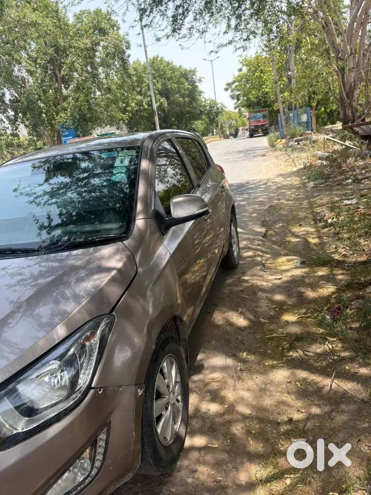 Hyundai I20 2013 Petrol 67500 Km Driven
